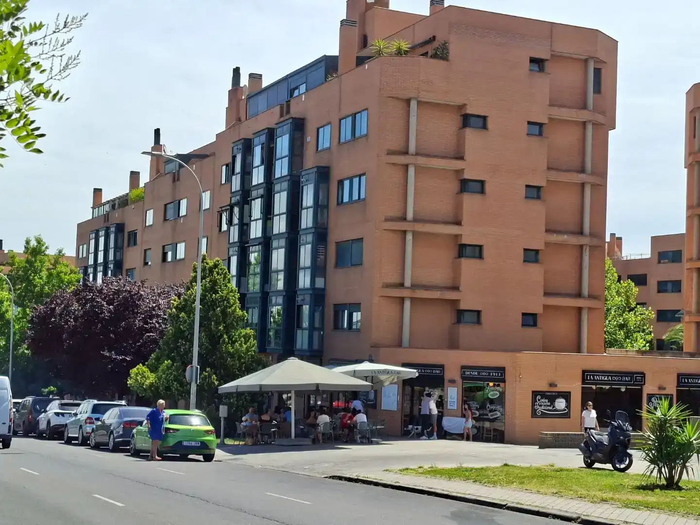 Vista exterior de Pis en venda en  Madrid Capital amb Aire condicionat i Piscina