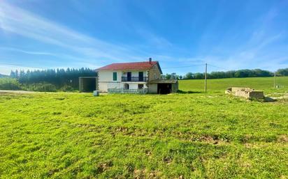 Haus oder Chalet zum verkauf in Santillana del Mar mit Privatgarten, Abstellraum und Balkon