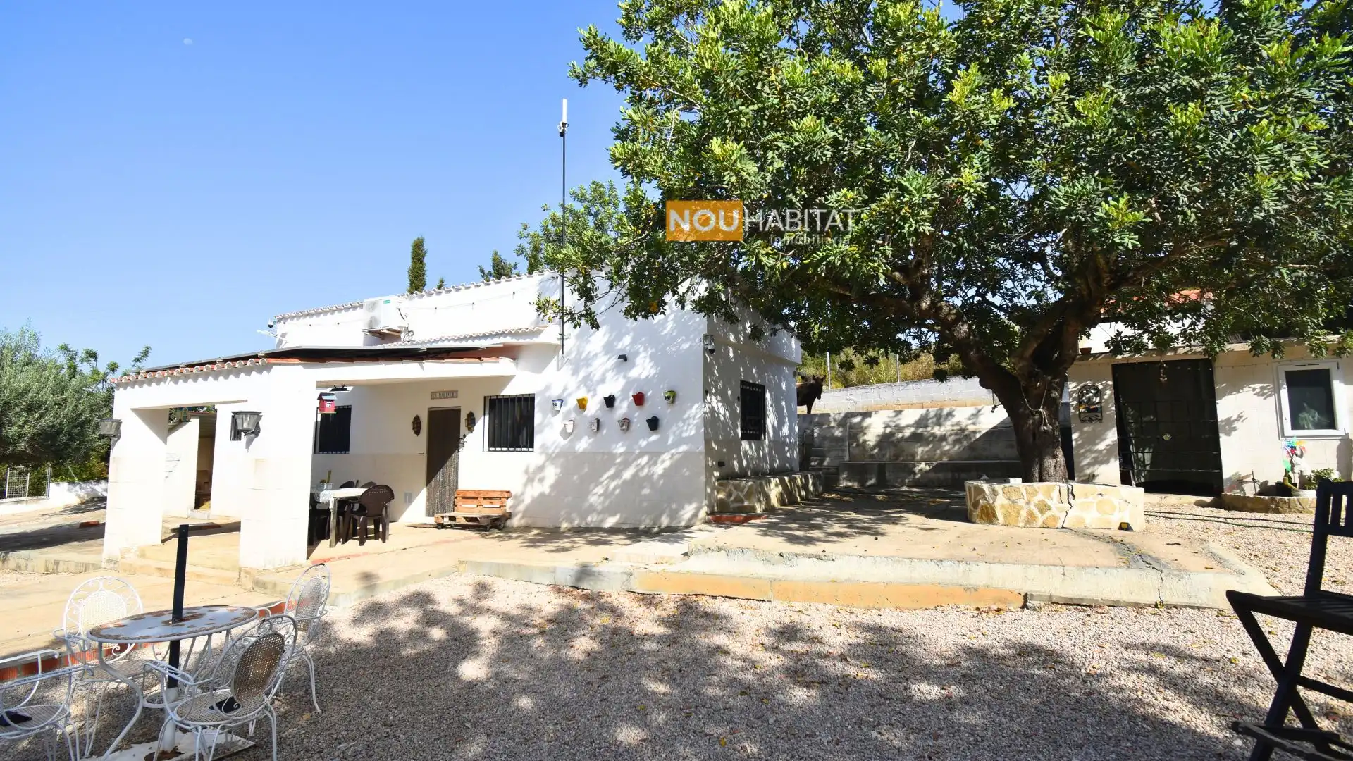 Vista exterior de Casa o chalet en venta en Montroi / Montroy con Aire acondicionado, Jardín privado y Terraza
