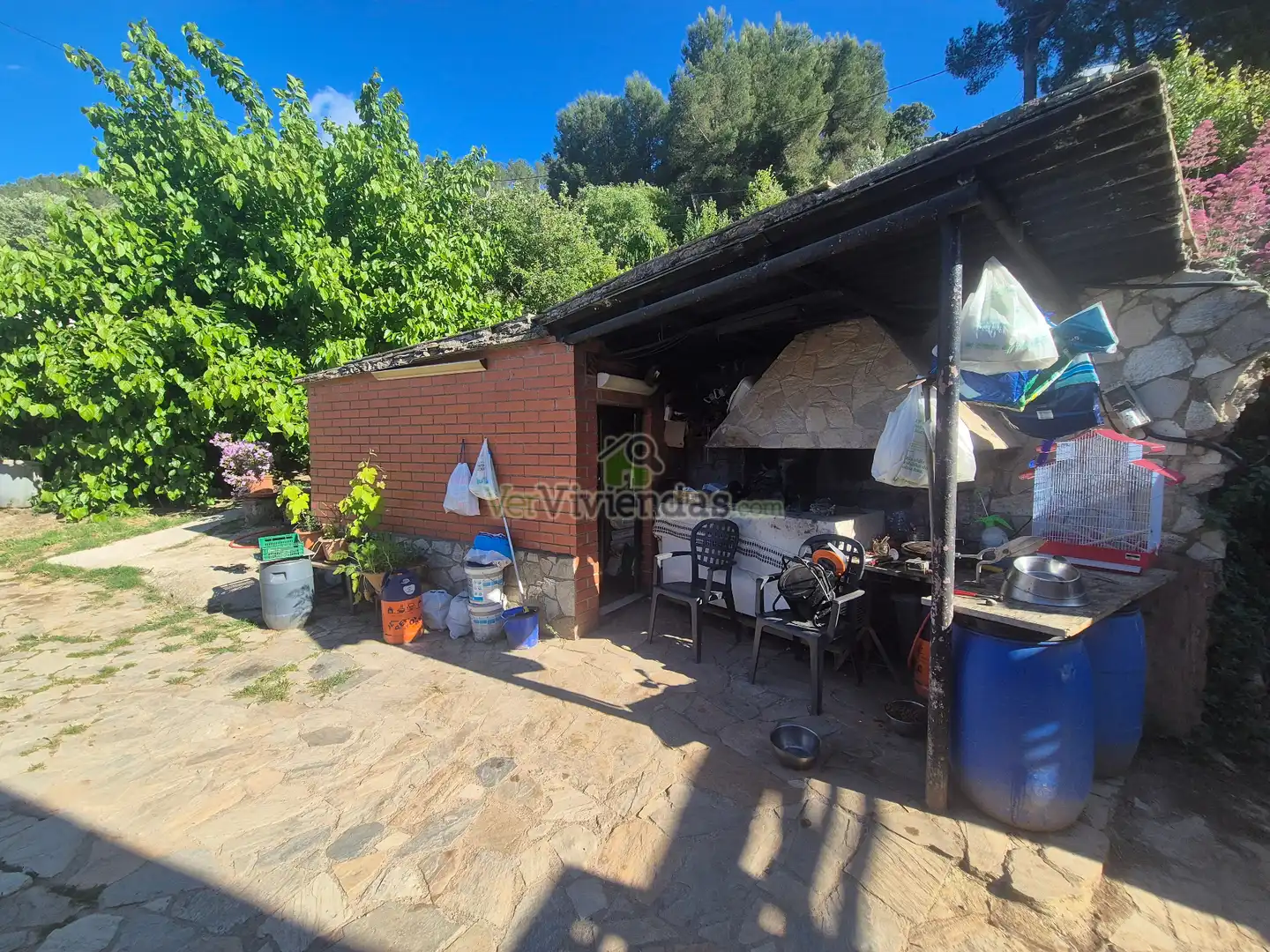 Vista exterior de Casa o chalet en venta en Corbera de Llobregat con Calefacción, Jardín privado y Parquet