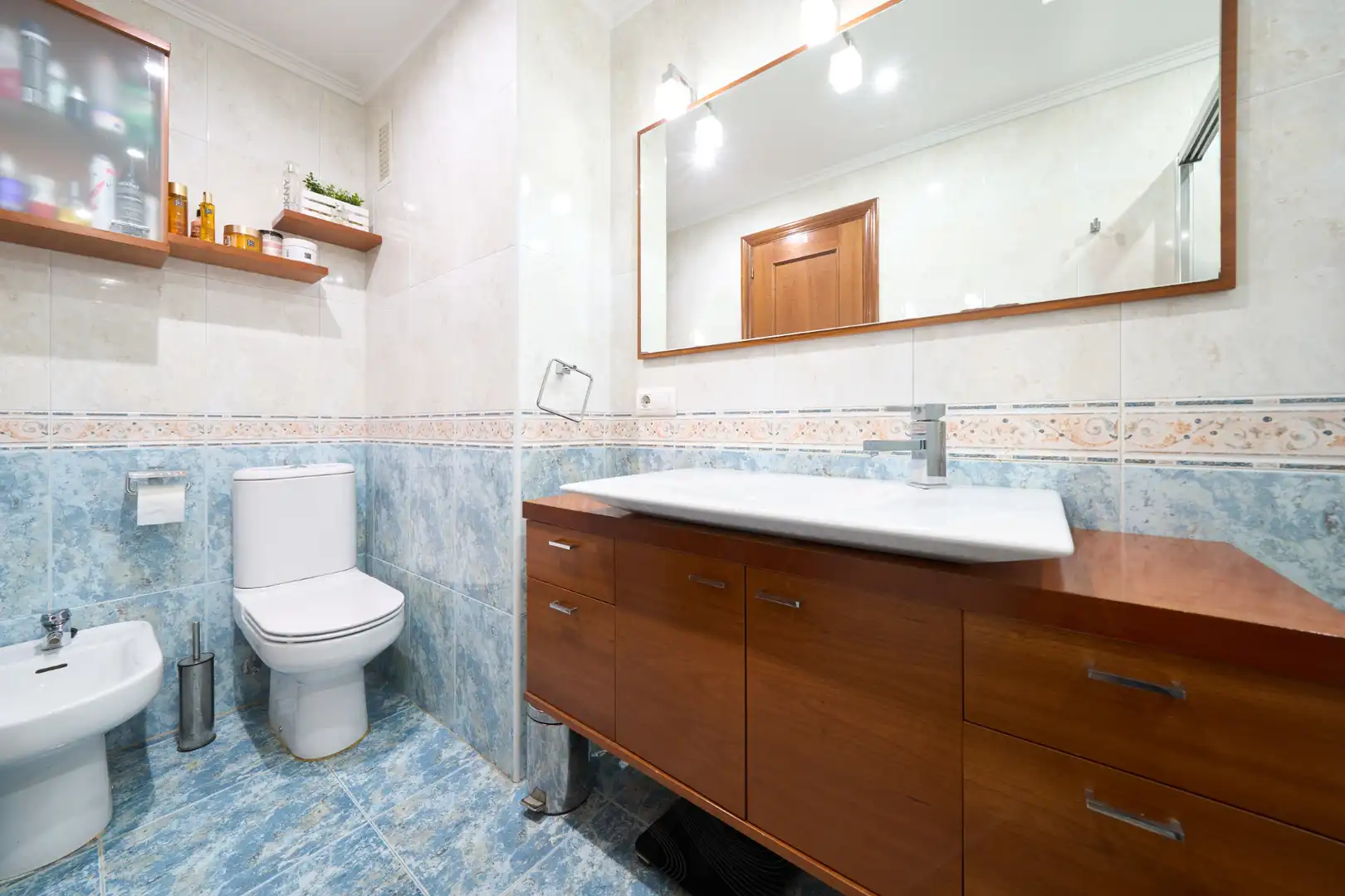 Baño de Dúplex en venta en Vitoria - Gasteiz con Terraza, Trastero y Amueblado