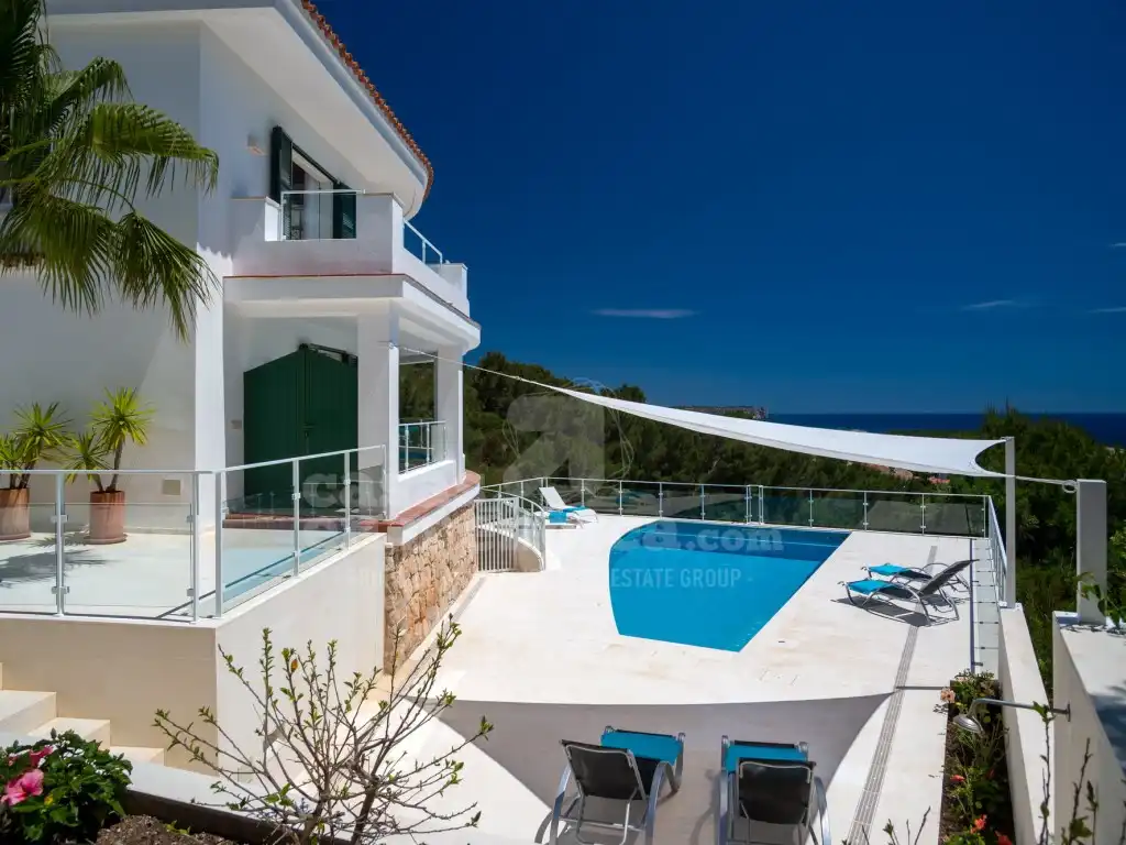 Terrassa de Casa o xalet en venda en Es Migjorn Gran amb Terrassa i Piscina