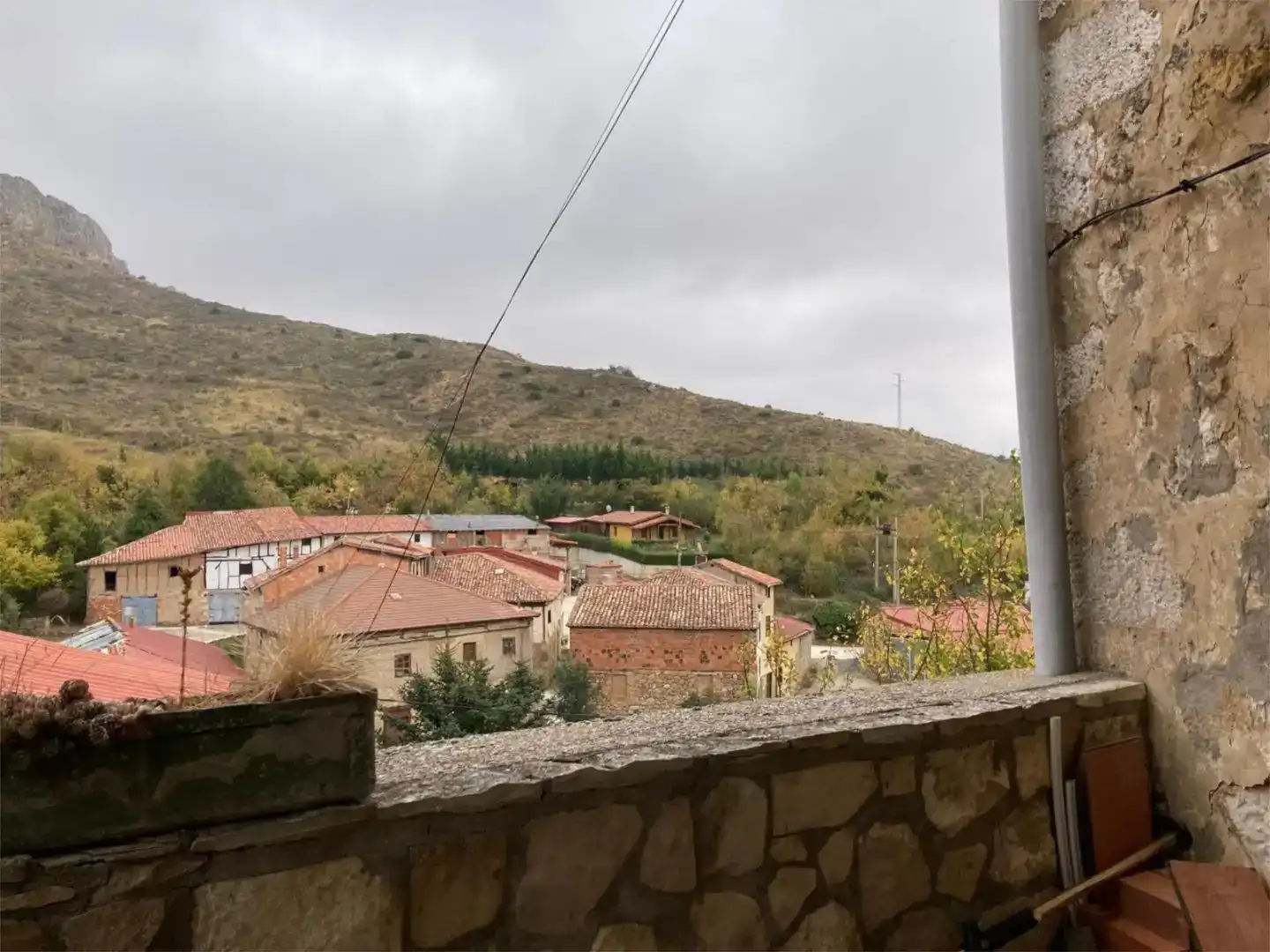 Vista exterior de Pis en venda en Miraveche amb Jardí privat i Moblat