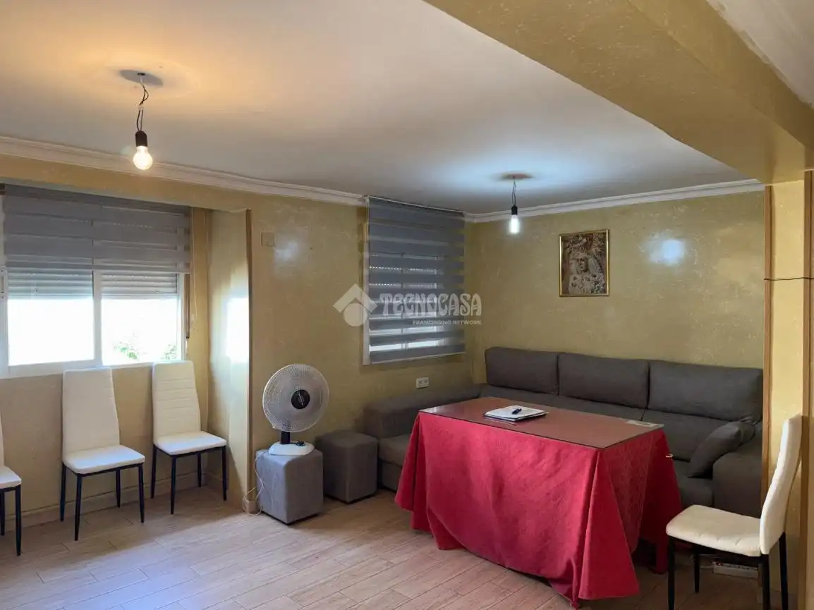 Sala d'estar de Pis en venda en Sevilla amb Aire condicionat