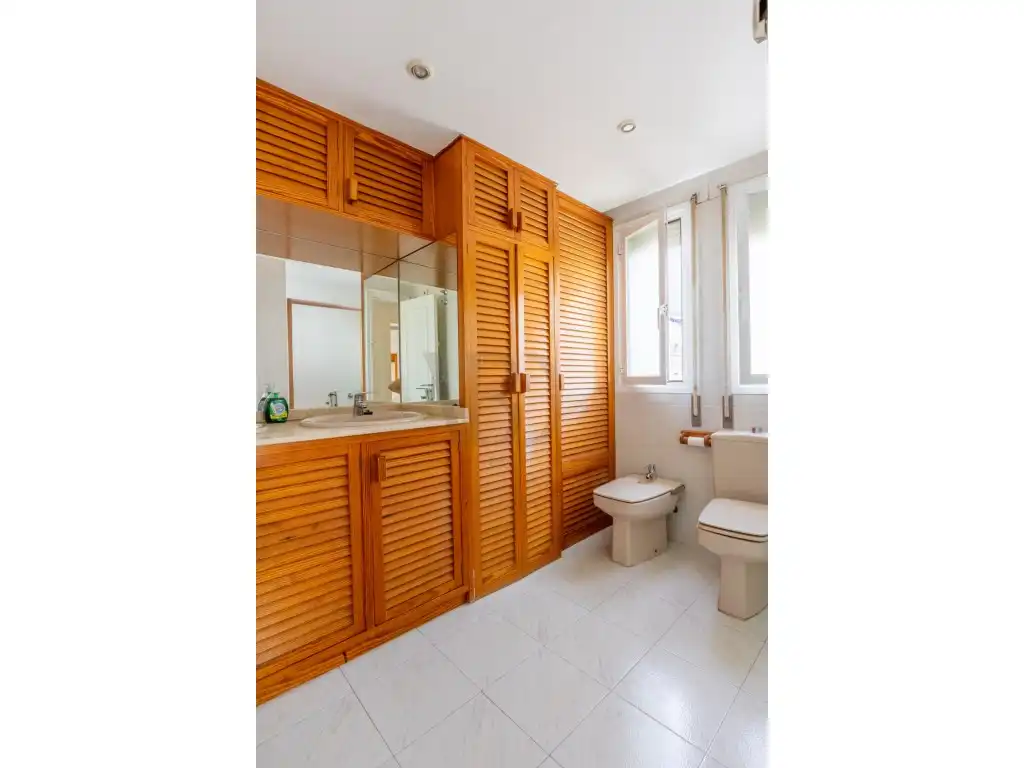 Baño de Apartamento en venta en Eivissa con Aire acondicionado