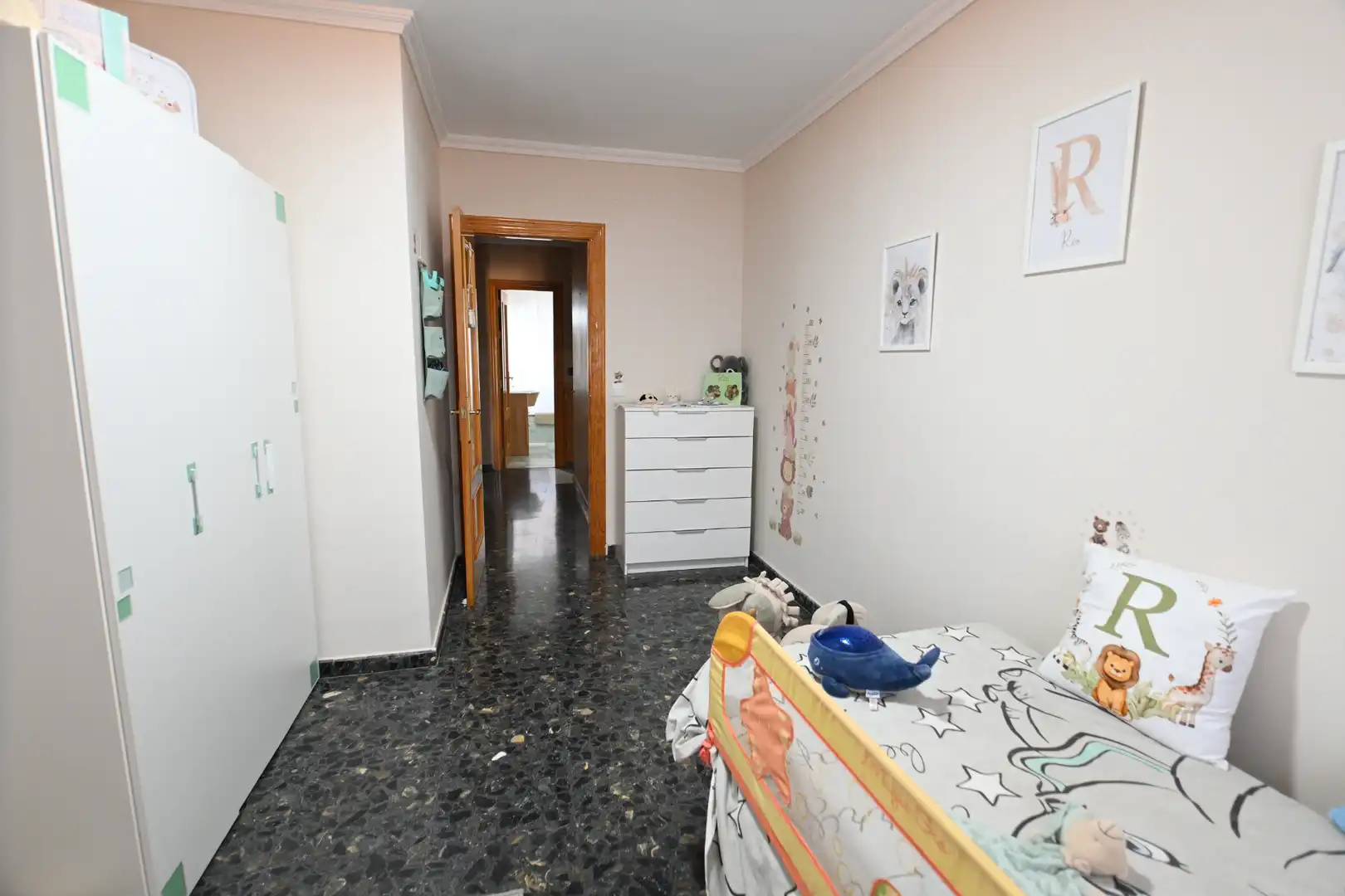 Habitación de Casa adosada en venta en Las Gabias con Aire acondicionado, Trastero y Balcón