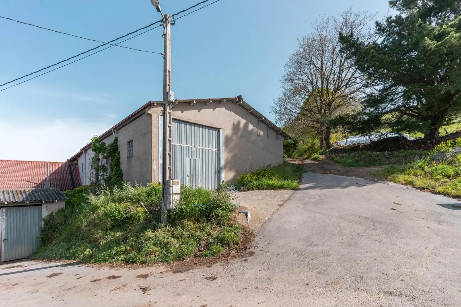 Vista exterior de Casa o xalet en venda en Cangas del Narcea amb Calefacció, Terrassa i Moblat