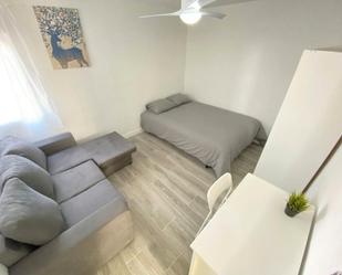 Bedroom of Flat to share in  Madrid Capital  with Heating, Furnished and Washing machine