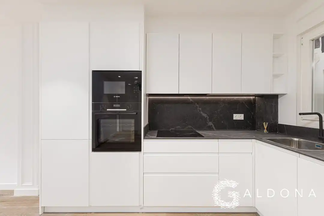Kitchen of Flat for sale in Donostia - San Sebastián   with Heating
