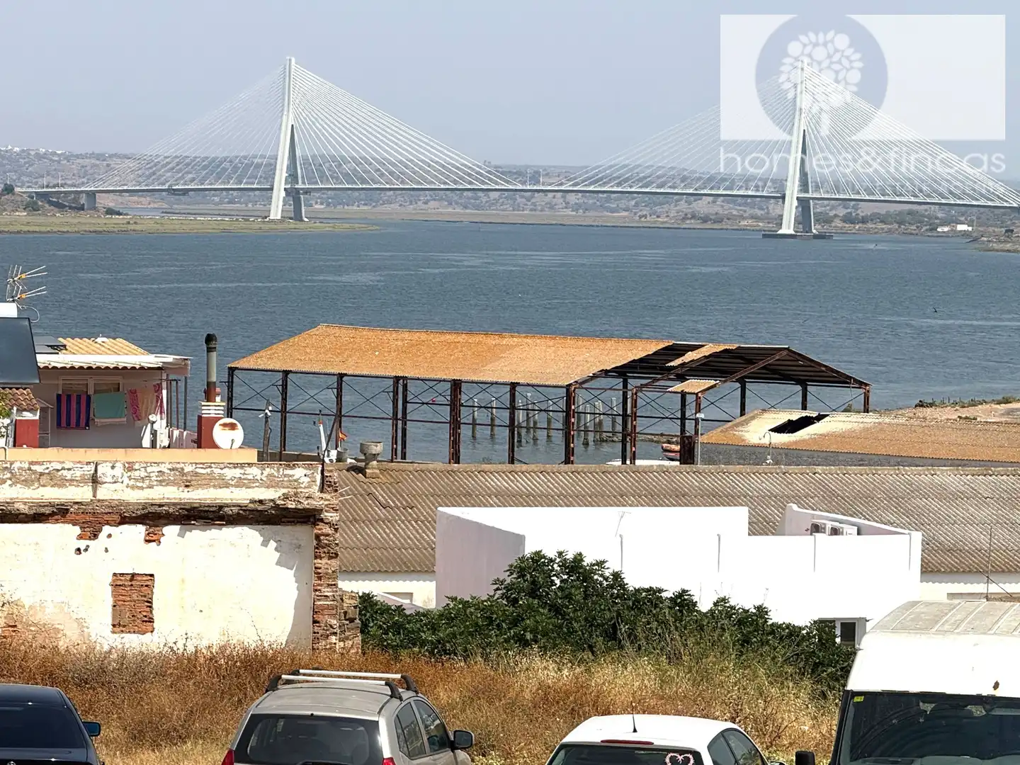 Wohnung zum Verkauf in Ayamonte mit Klimaanlage und Balkon