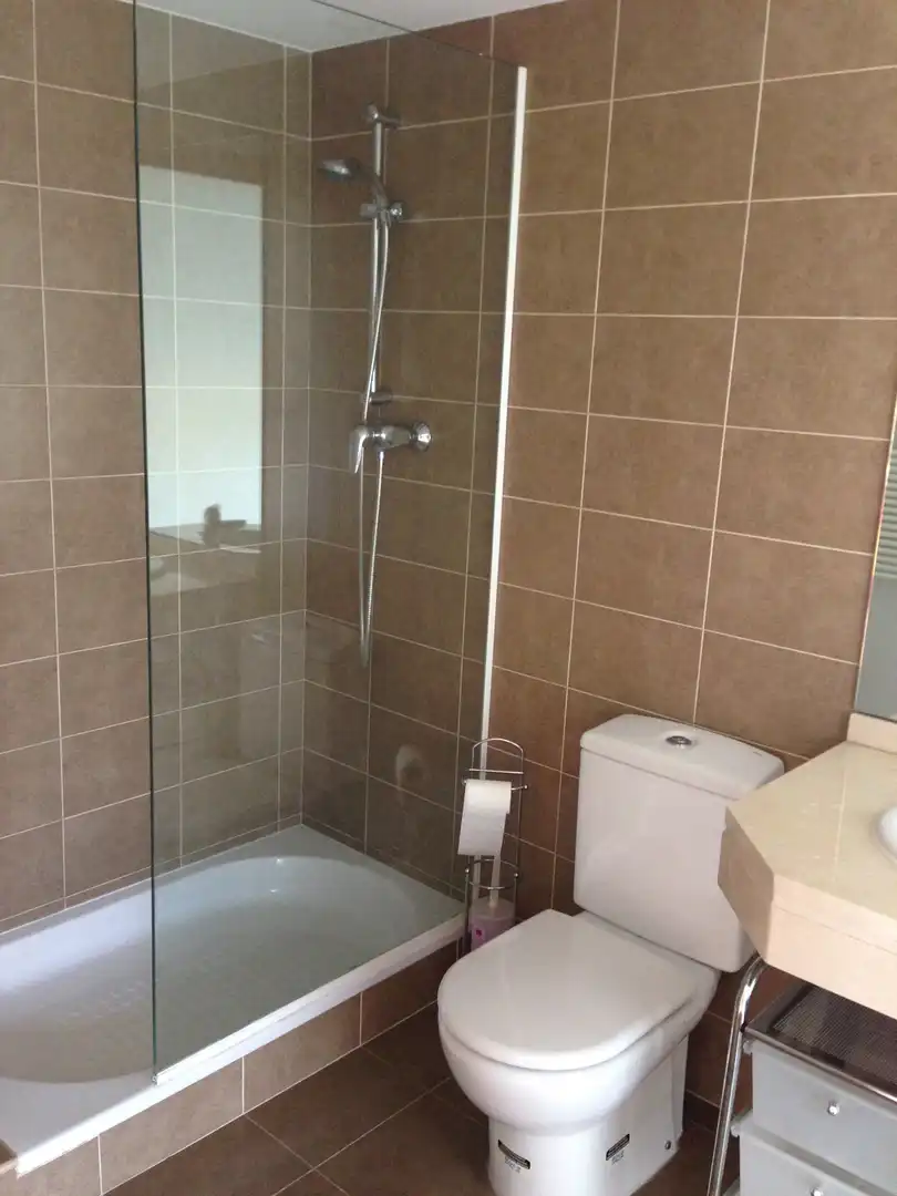 Baño de Ático en venta en  Lleida Capital con Aire acondicionado, Terraza y Balcón