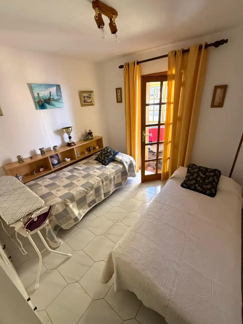 Habitación de Piso en venta en Adeje con Terraza, Trastero y Amueblado