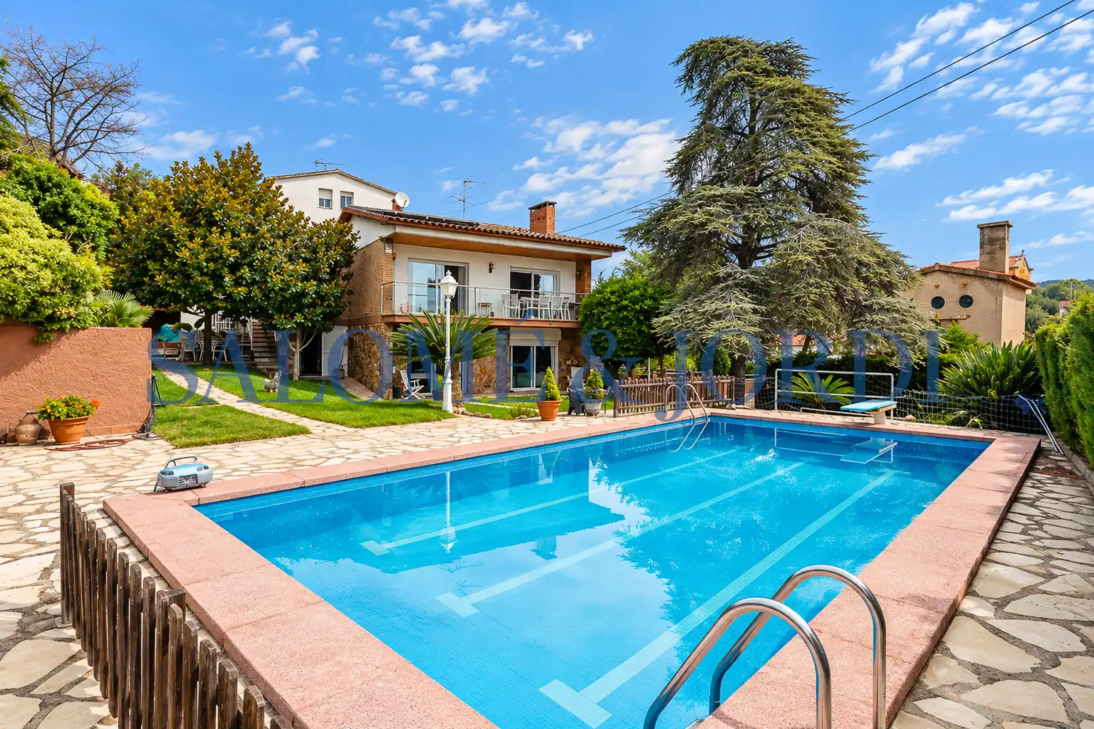 Maison avec piscine à vendre à Carrer Catalunya