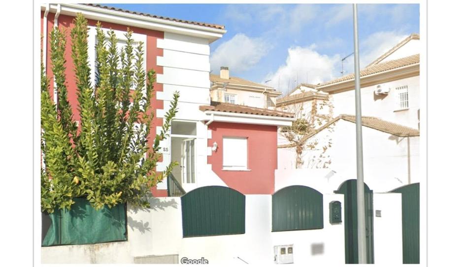 Photo 1 of Single-family semi-detached for sale in Zona Norte - Hospital - Urbanizaciones, Cáceres