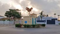 Vista exterior de Residencial en venda en Chiclana de la Frontera