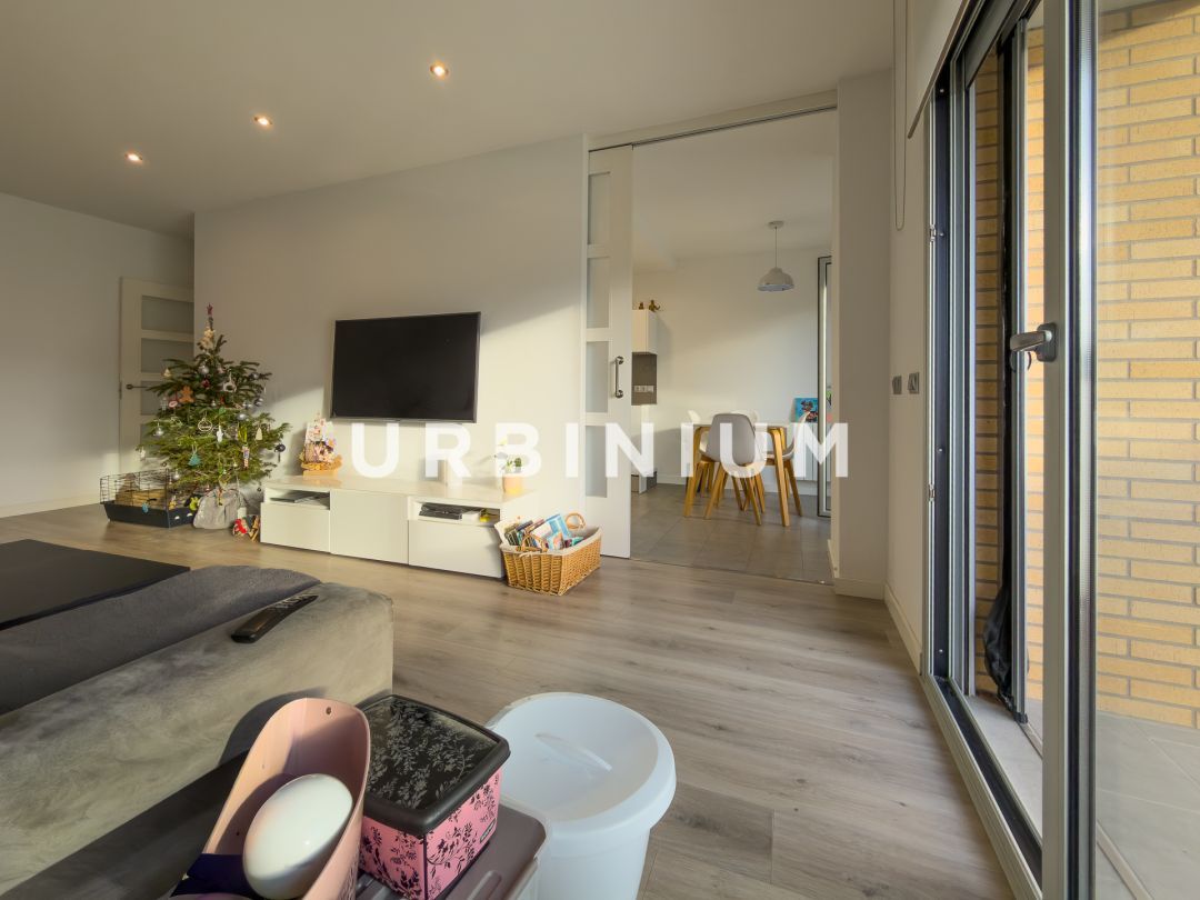 Sala d'estar de Pis en venda en Celrà amb Aire condicionat, Calefacció i Balcó