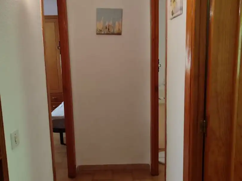 Flat for share in Almagro  with Air Conditioner, Heating and Furnished
