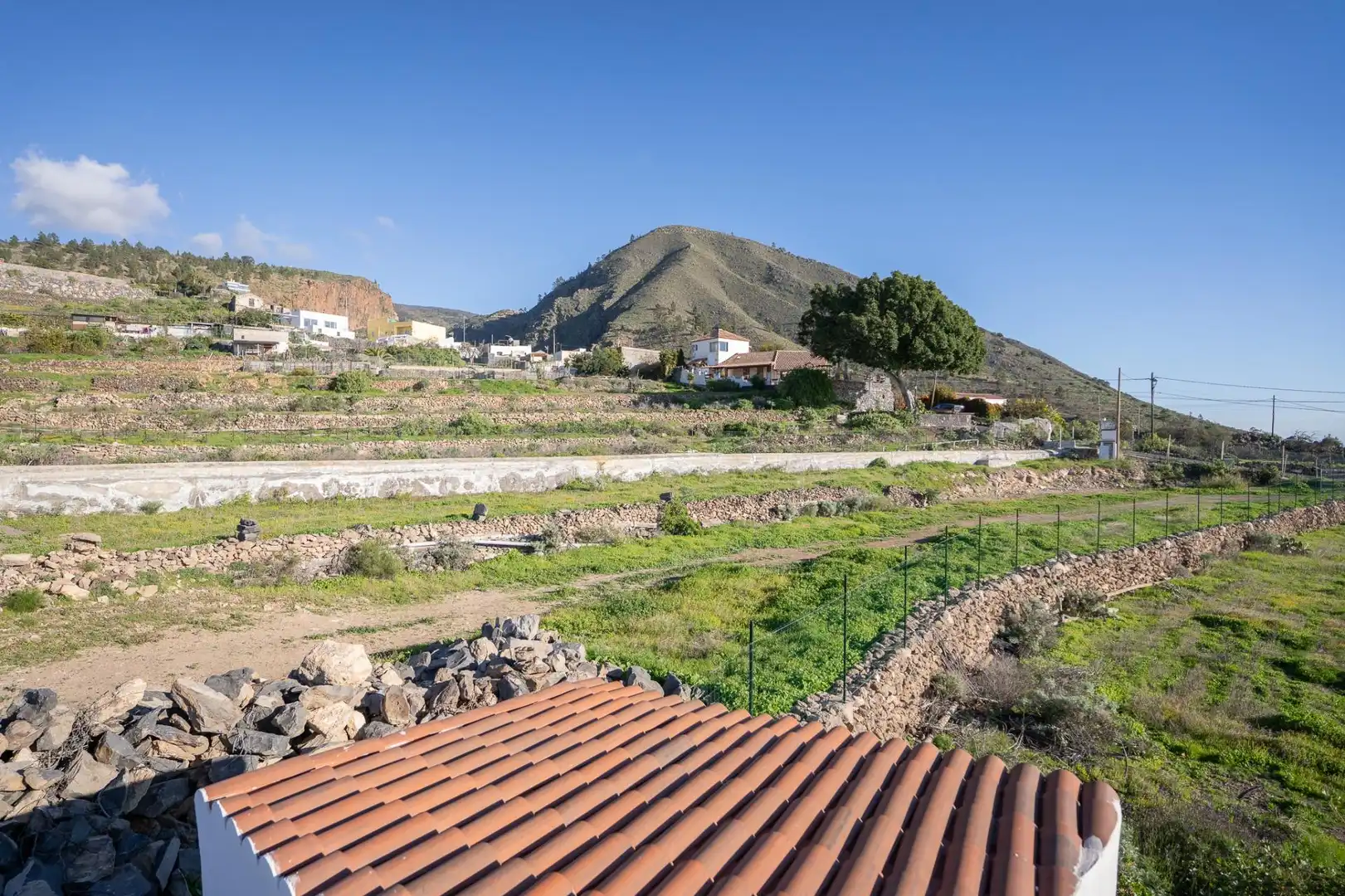 Vista exterior de Casa o chalet en venta en Guía de Isora con Aire acondicionado, Jardín privado y Terraza