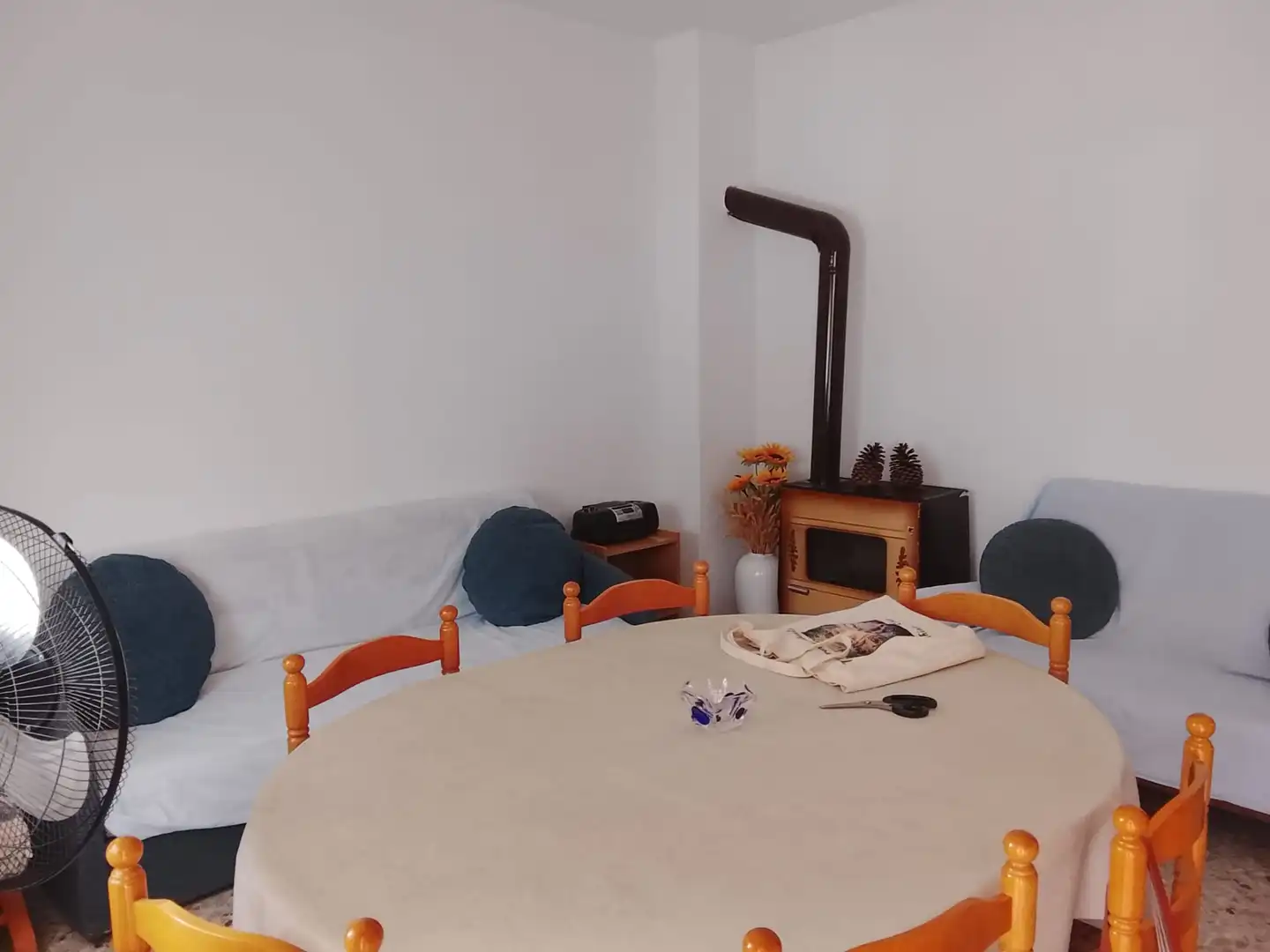 Comedor de Casa o chalet en venta en Solera de Gabaldón con Terraza, Amueblado y Balcón