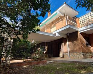 Exterior view of House or chalet for sale in Quintanar de la Orden  with Terrace and Balcony
