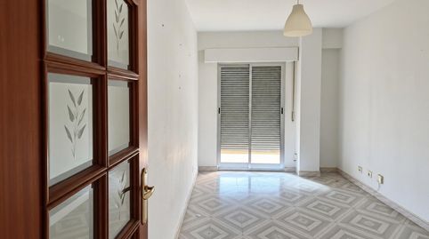 Foto 3 de Piso en venta en Calle Av. Cerro de Los Angeles, 20, Zofio, Madrid Capital