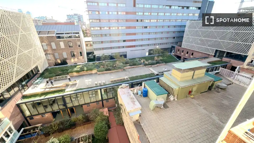 Flat with terrace to rent in Sant Martí, imagen 11