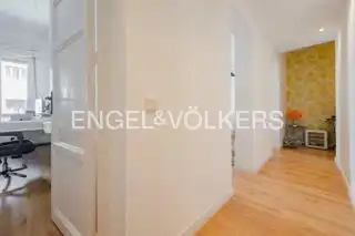 Flat for rent in Madrid  with Air Conditioner, Heating and Furnished