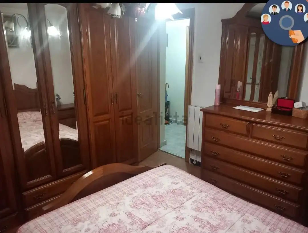 Bedroom of Apartments for sale in Ourense Capital   with Heating and Furnished