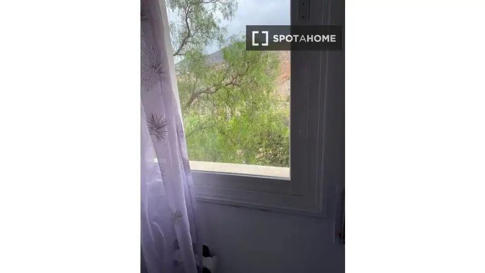 Room in Castell - Poble Vell