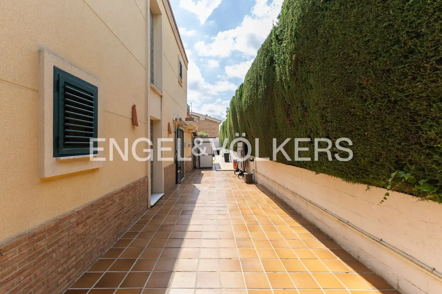 Terrassa de Casa o xalet en venda en Torrent amb Aire condicionat, Calefacció i Jardí privat