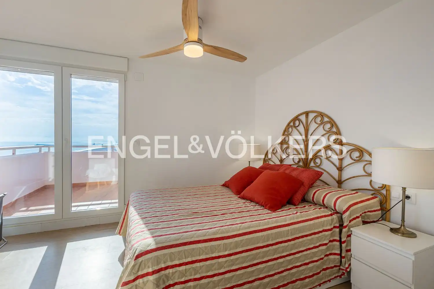 Penthouse with terrace for sale in Playa de Gandia, imagen 12