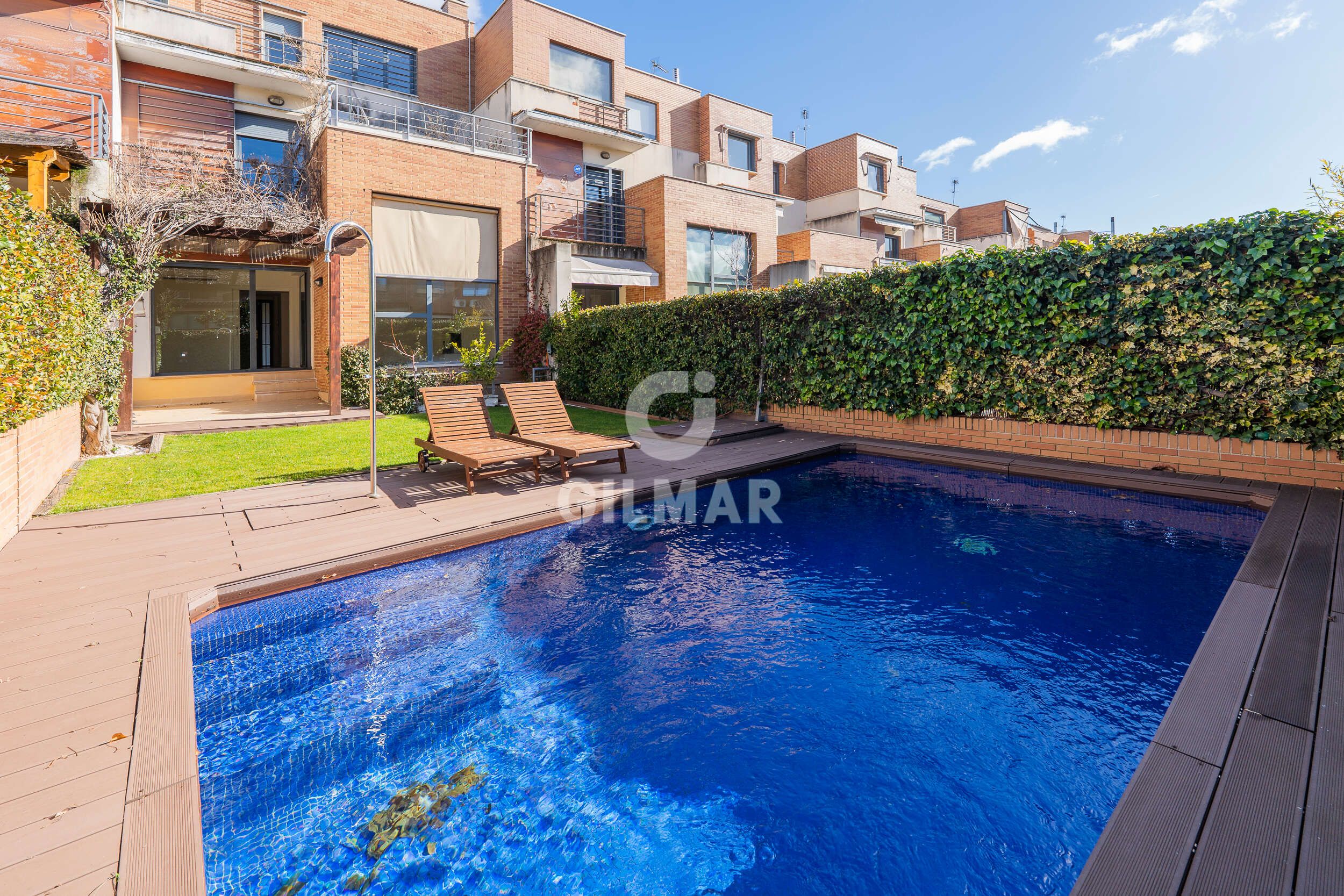 Jardí de Casa adosada en venda en  Madrid Capital amb Calefacció, Jardí privat i Piscina
