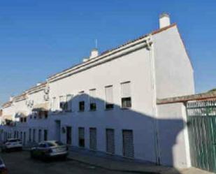 Vista exterior de Pis en venda en Torres de la Alameda amb Traster