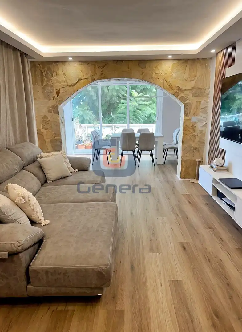 Villa avec balcon à vendre à Playa de San Juan - El Cabo de las Huertas, imagen 2