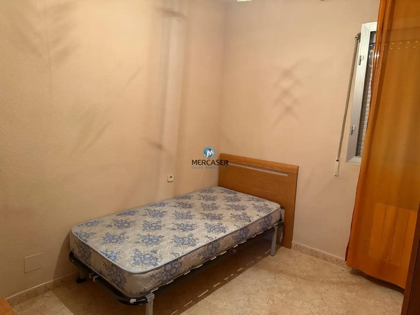 Schlafzimmer von Wohnung zur Miete in Alcalá de Henares mit Heizung, Möbliert und Balkon