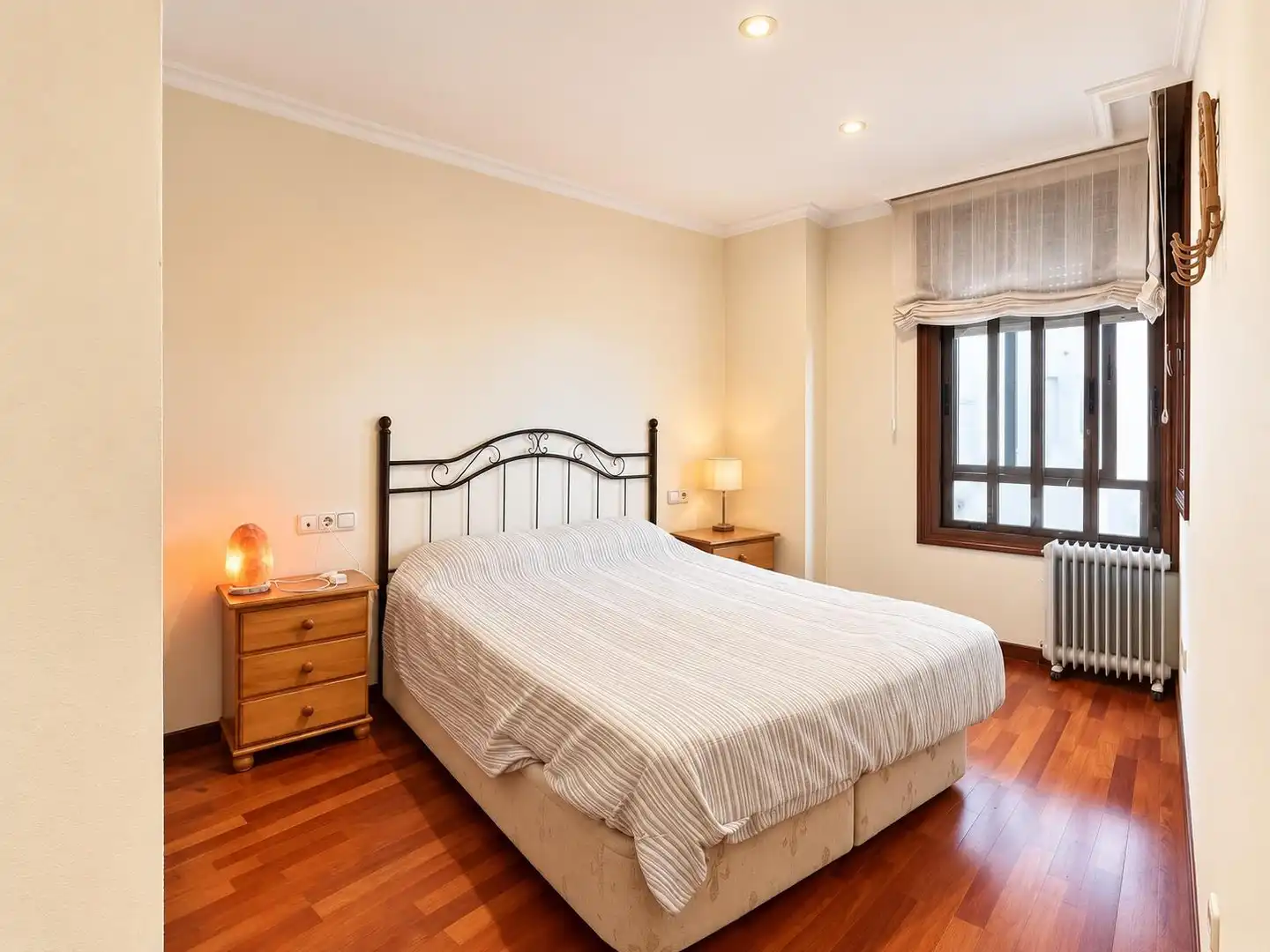 Bedroom of Flat for sale in Vigo   with Heating, Storage room and Furnished
