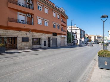 Local comercial en venda a Calle de Granada