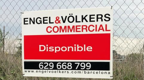 SOLAR USO TERCIARIO POSIBILIDAD ESTACIÓN DE SERVICIO EN PIERA