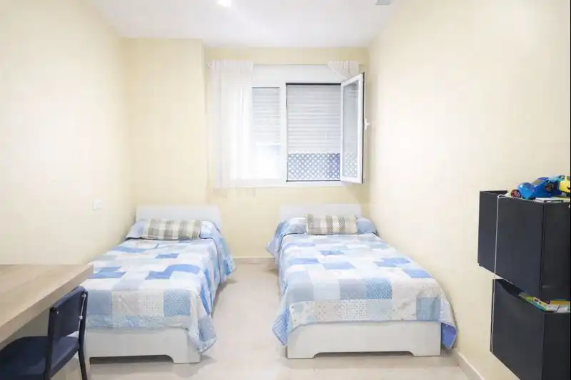 Habitación de Planta baja en venta en Málaga con Aire acondicionado, Amueblado y Horno