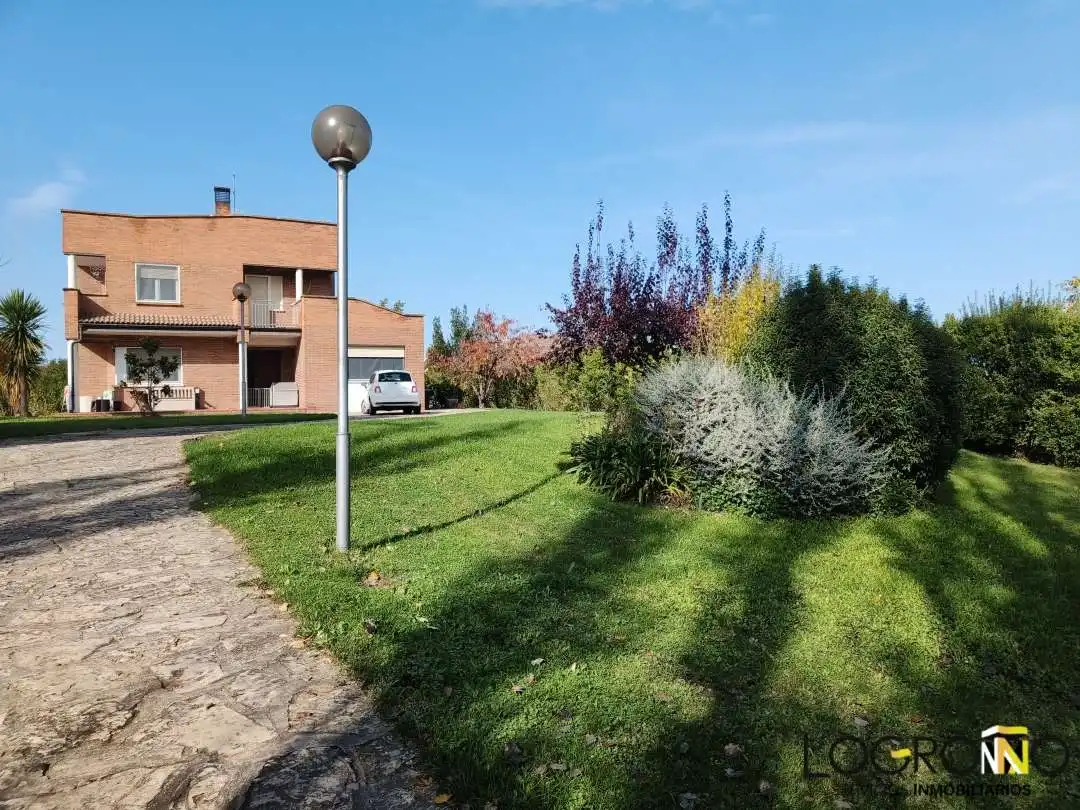 Casa o xalet en venda a Alberite