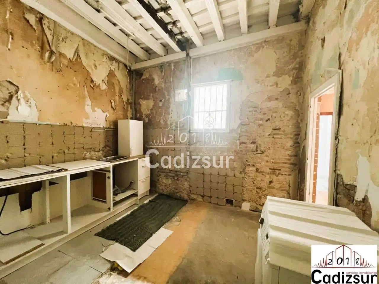 Piso en venta en Cádiz con Balcón