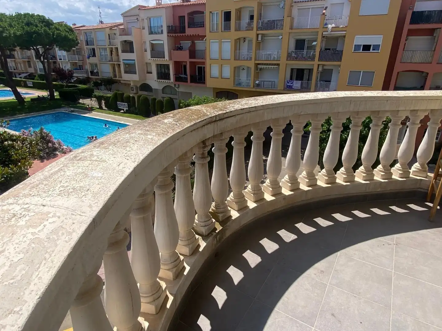 Terrassa de Apartament en venda en Empuriabrava amb Jardí privat, Balcó i Piscina comunitària