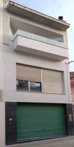 Local comercial en Alquiler en Anglès