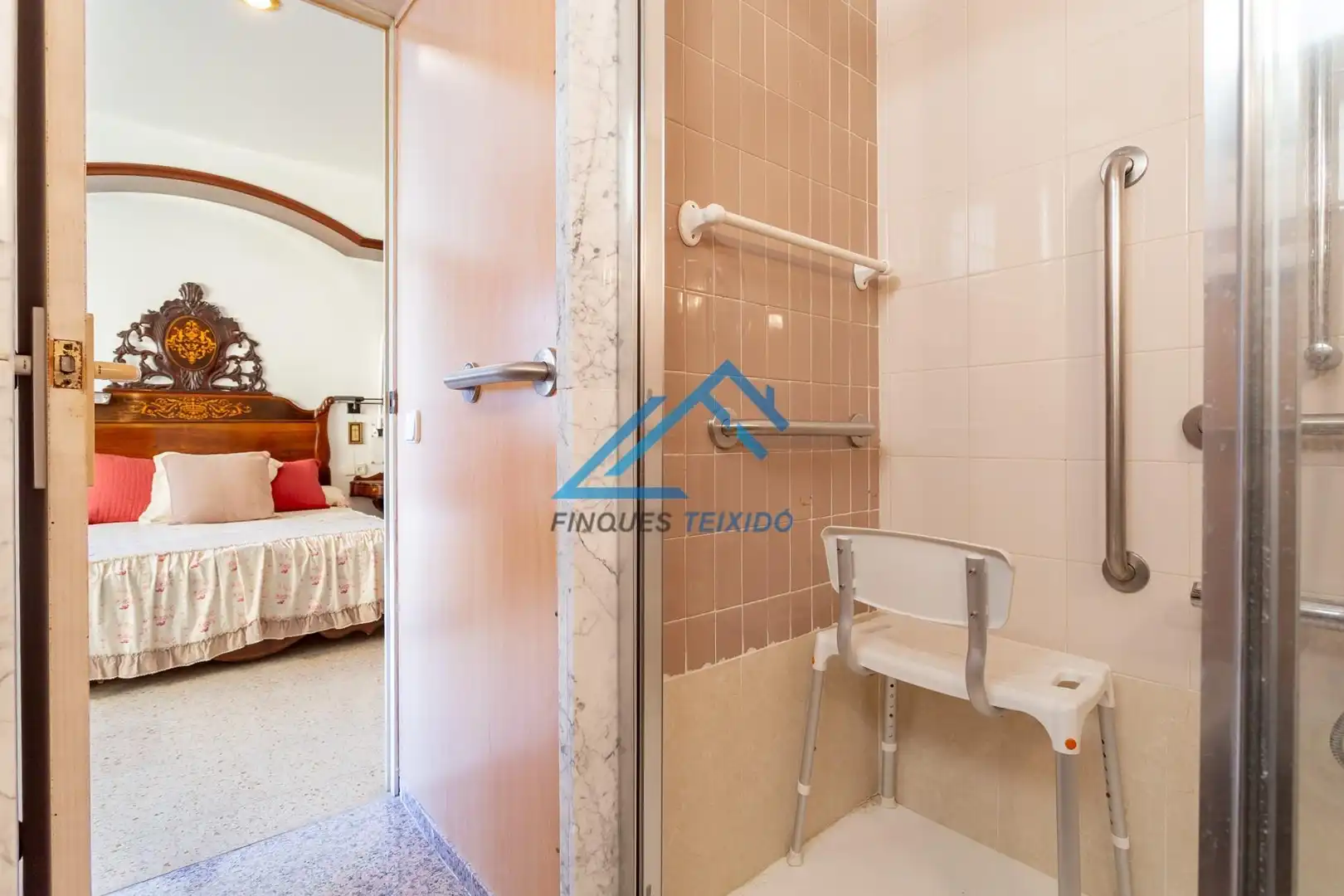 Flat with terrace for sale in Calle de Colom, imagen 21