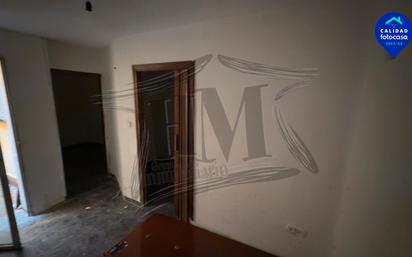 Flat for sale in  Madrid Capital  with Heating and Alarm