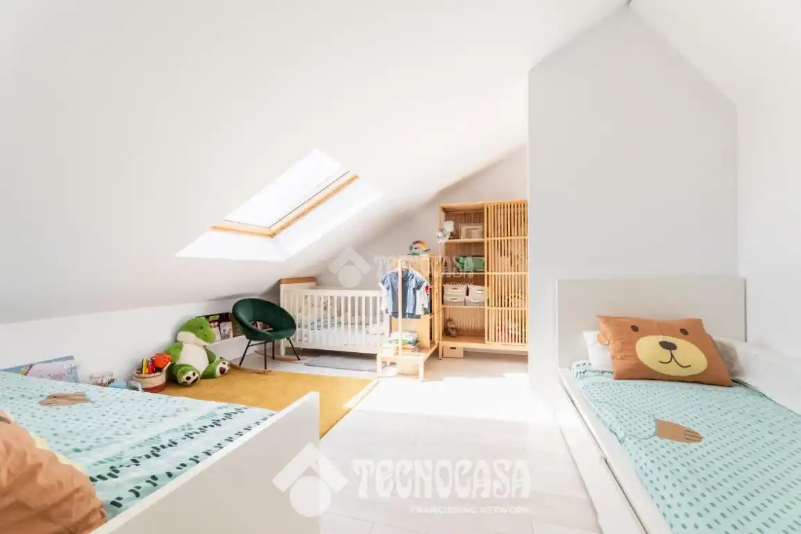 Bedroom of Flat for sale in Las Rozas de Madrid  with Storage room and Community pool
