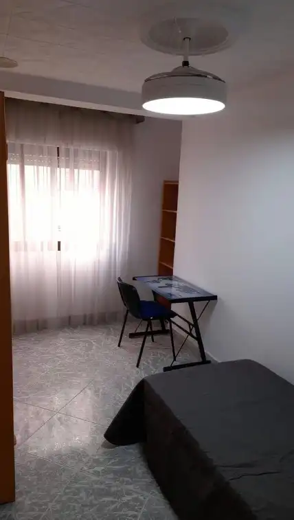 Habitación de Piso en venta en Granada con Aire acondicionado, Calefacción y Amueblado