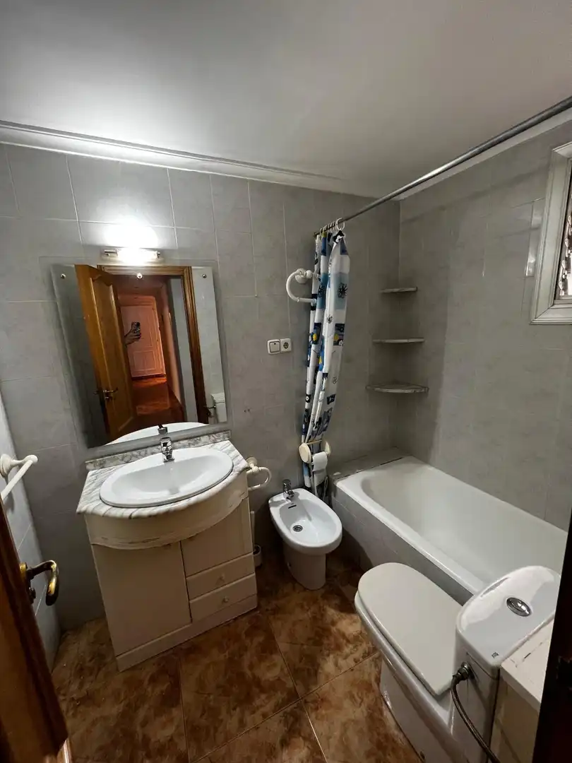 Piso en venta en Reina Victoria - Miguel Hernández