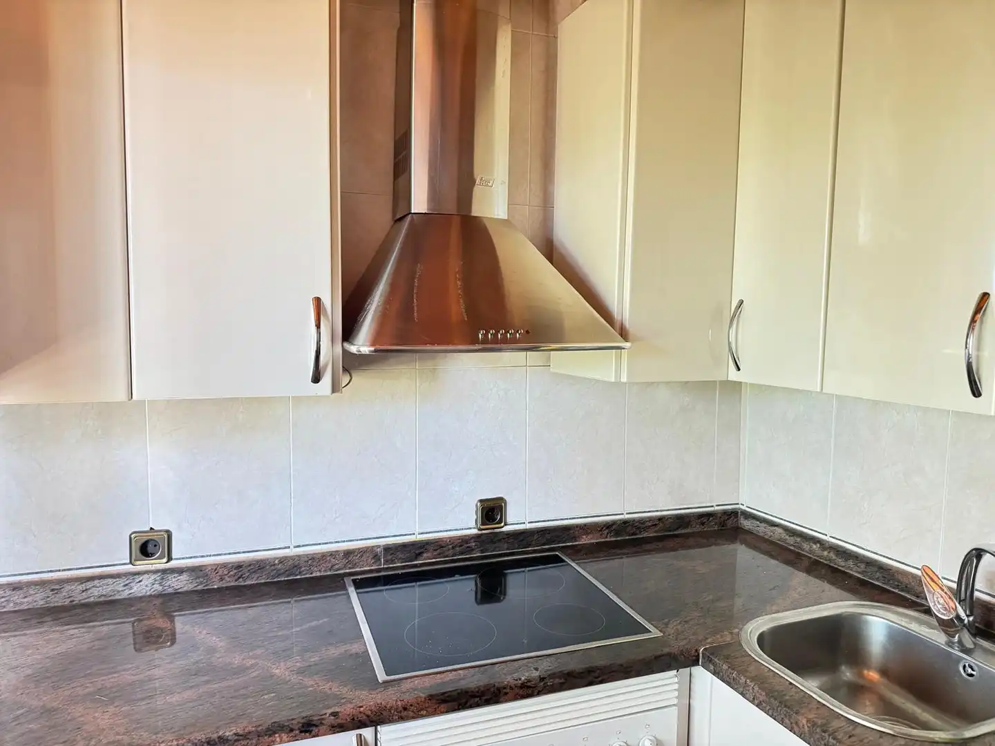 Kitchen of Houses for sale in Mansilla de las Mulas  with Heating, Private garden and Storage room