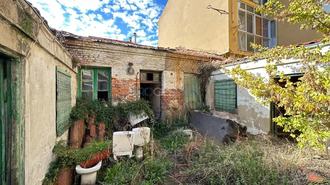 Houses for sale in San Esteban